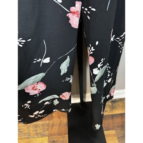 NWoT Minkpink Black  Floral Print Short Sleeve Playsuit Romper XS - Picture 4 of 8